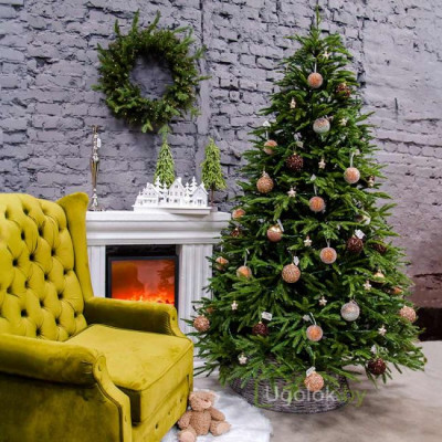 Елки искусственные 210 см