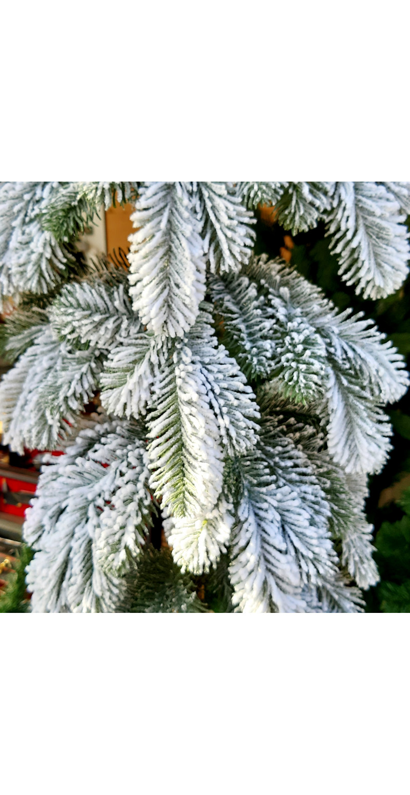 Хвойная литая заснеженная гирлянда 1,5 м ,30 см в диаметре