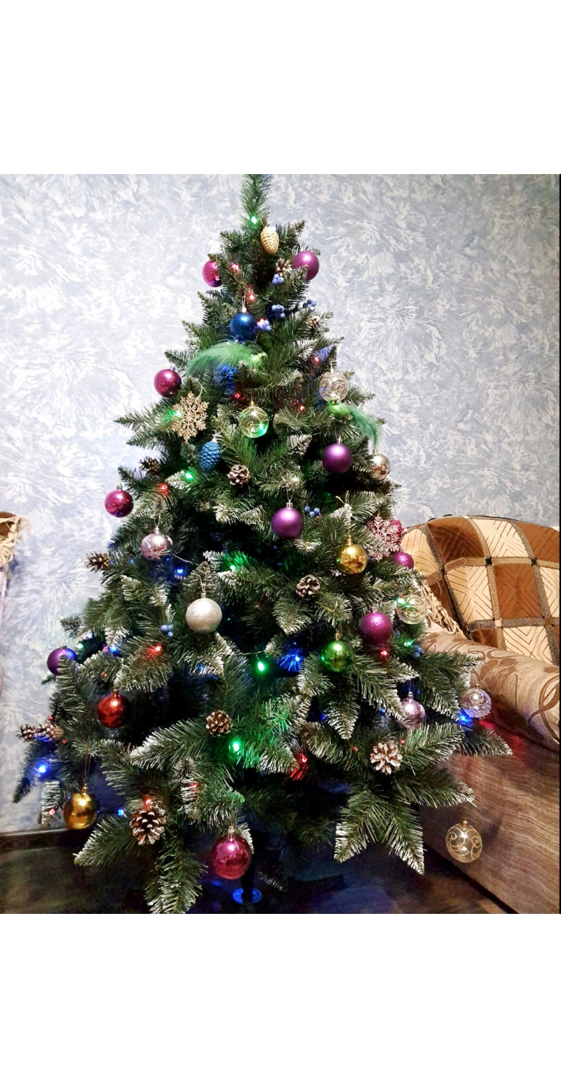 Елка искусственная с шишками 1.8 м